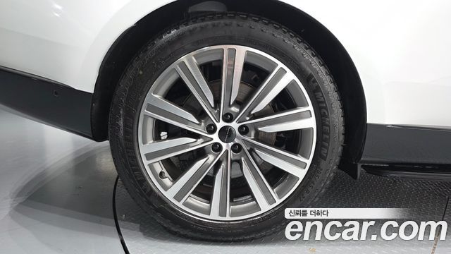 Land Rover Range Rover 2026 — photo 5