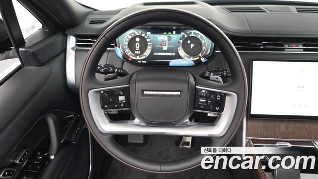 Land Rover Range Rover 2026 — photo 13