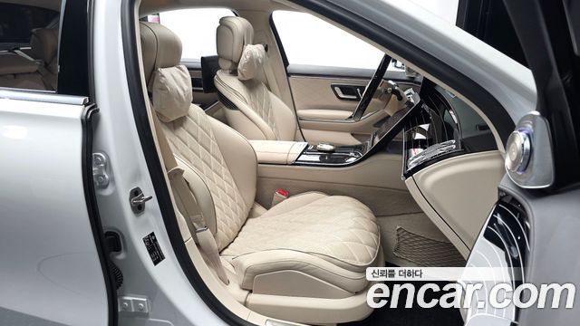 Mercedes-Benz S-Class 2024 — photo 17