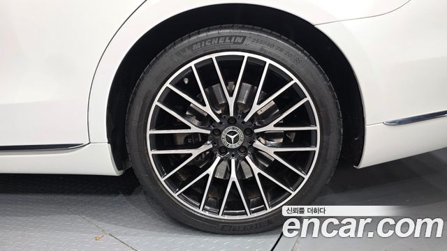 Mercedes-Benz S-Class 2024 — photo 7