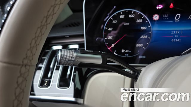 Mercedes-Benz S-Class 2024 — photo 29