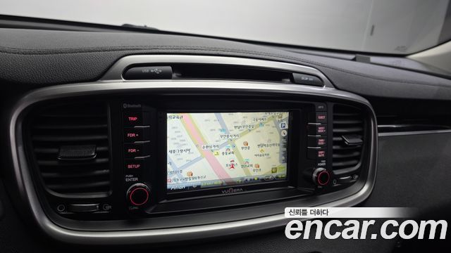Kia Sorento 2015 — photo 21