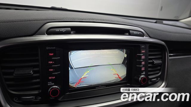 Kia Sorento 2015 — photo 22