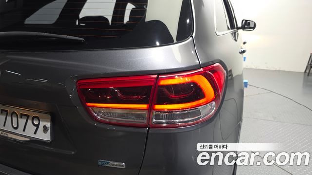 Kia Sorento 2015 — photo 9