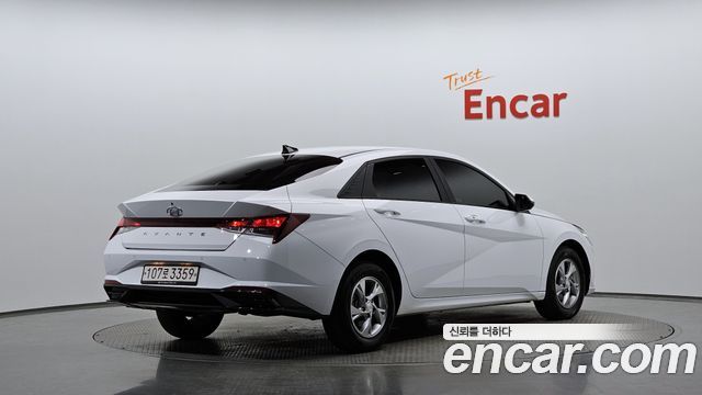Hyundai AVANTE 2021 — photo 2