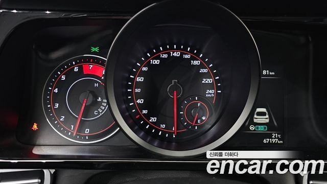 Hyundai AVANTE 2021 — photo 11