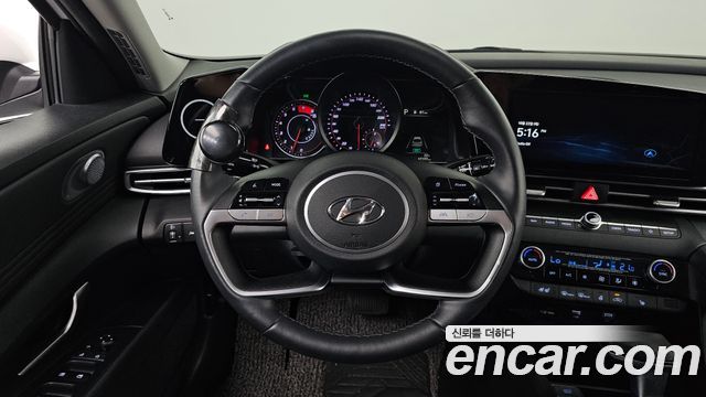Hyundai AVANTE 2021 — photo 19