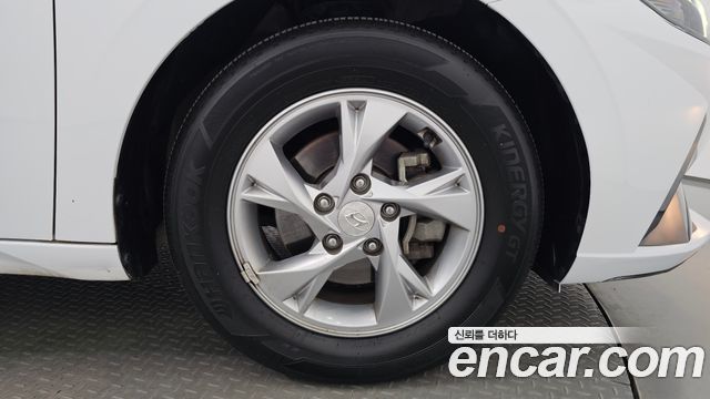 Hyundai AVANTE 2021 — photo 7