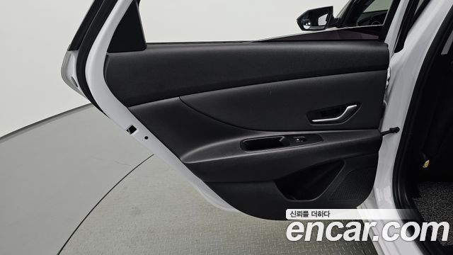 Hyundai AVANTE 2021 — photo 15