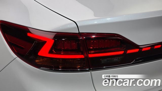 Kia K7 2020 — photo 9