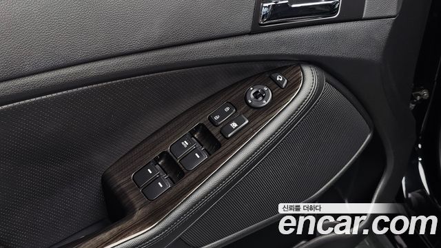Kia K5 2013 — photo 24