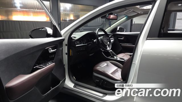 Kia Niro 2020 — photo 10