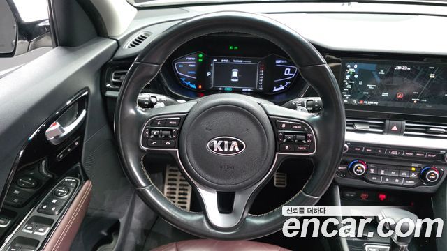 Kia Niro 2020 — photo 13