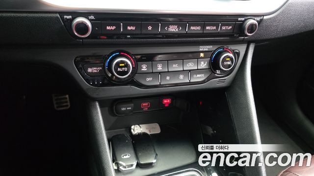 Kia Niro 2020 — photo 16
