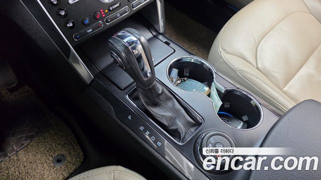 Ford Explorer 2018 — photo 12