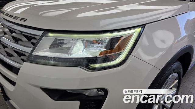 Ford Explorer 2018 — photo 8