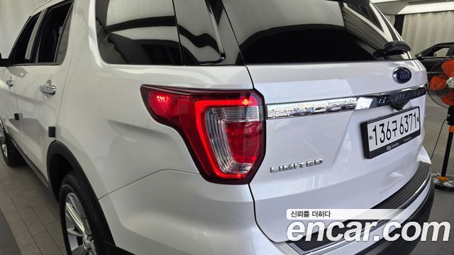 Ford Explorer 2018 — photo 9