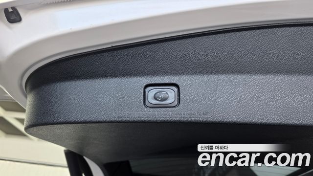 Ford Explorer 2018 — photo 31