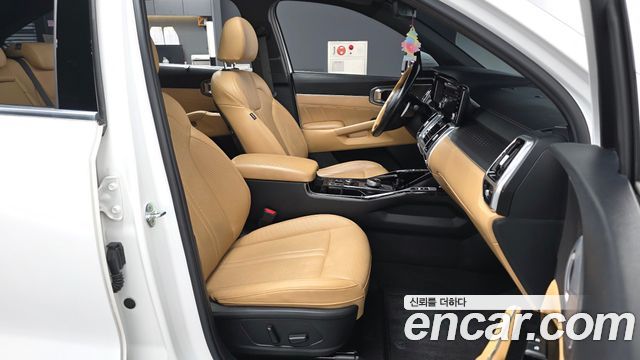 Kia Sorento 2023 — photo 11