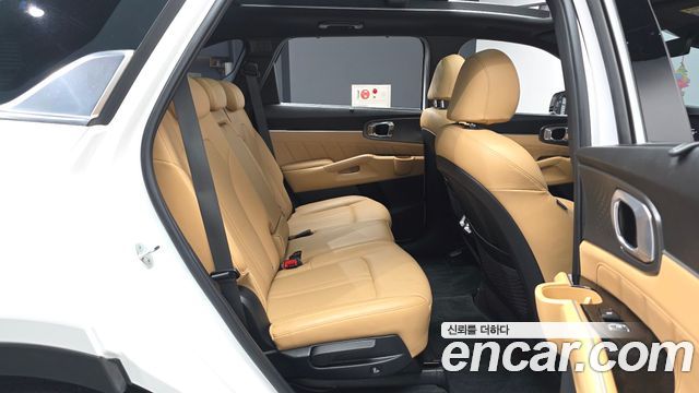 Kia Sorento 2023 — photo 12
