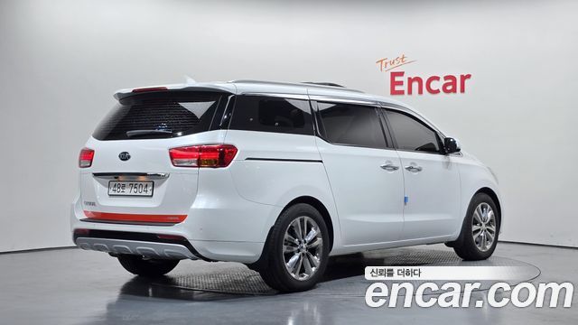 Kia Canival 2018 — photo 2