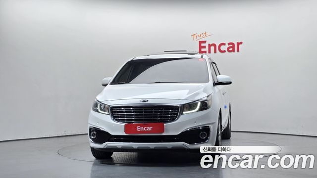 Kia Canival 2018 — photo 3