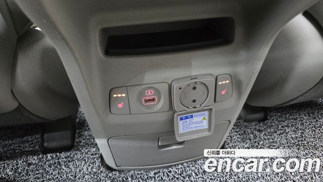 Kia Canival 2018 — photo 31