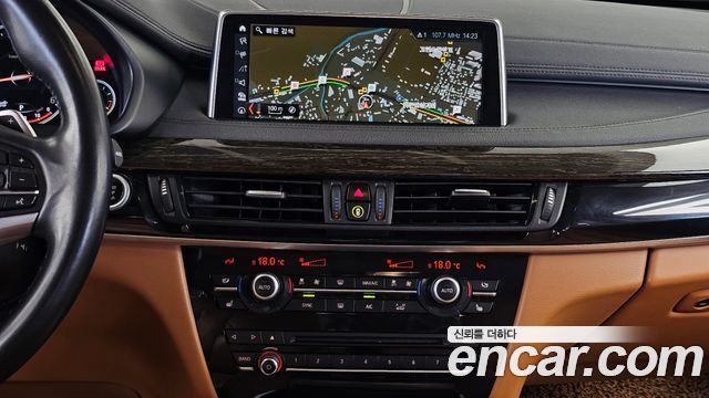 BMW X6 2018 — photo 14