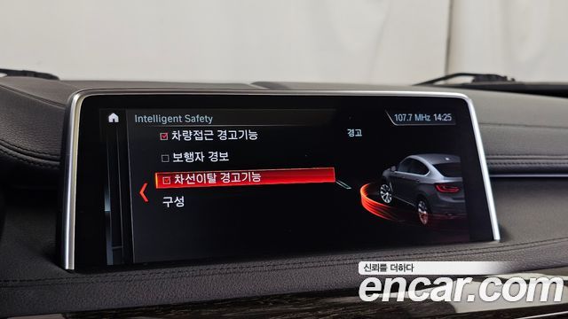 BMW X6 2018 — photo 16