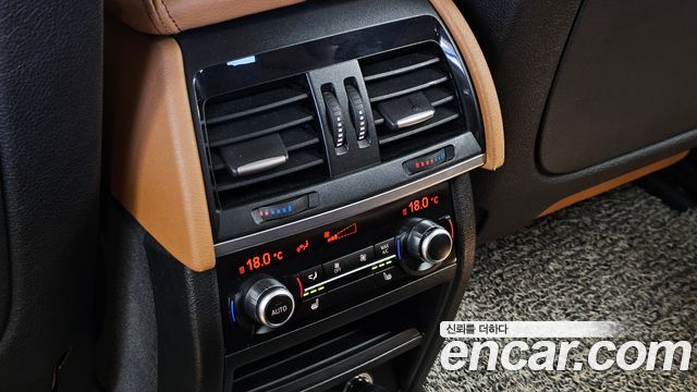 BMW X6 2018 — photo 18