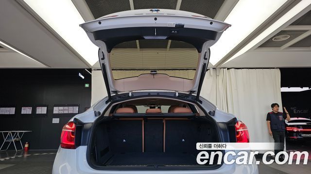 BMW X6 2018 — photo 20