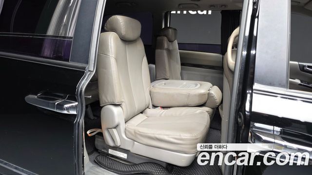 Kia Canival 2012 — photo 18