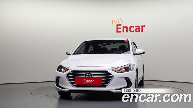 Hyundai AVANTE 2018 — photo 3