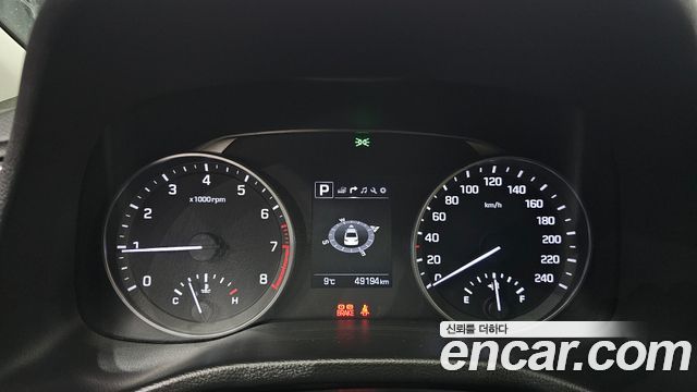 Hyundai AVANTE 2018 — photo 8