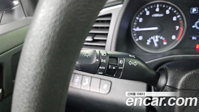 Hyundai AVANTE 2018 — photo 14