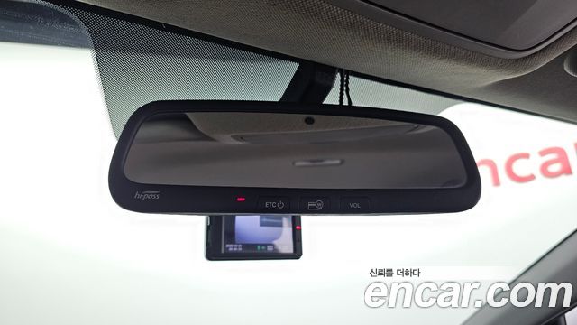 Hyundai AVANTE 2018 — photo 15