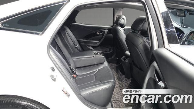 Hyundai Grandeur 2013 — photo 18