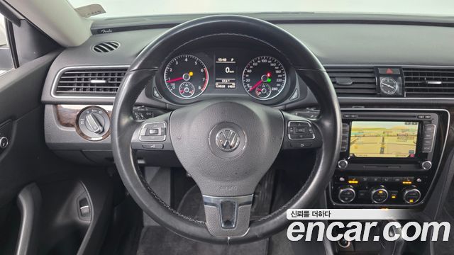 Volkswagen Passat 2015 — photo 13