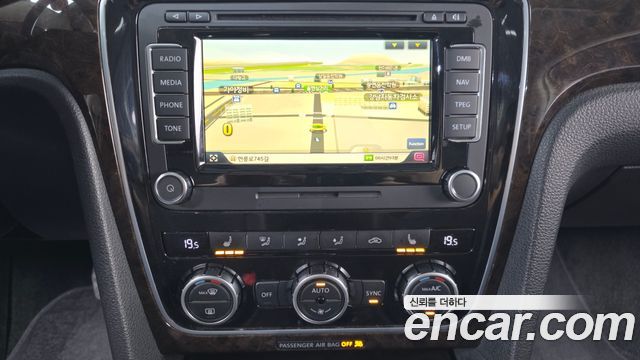 Volkswagen Passat 2015 — photo 14