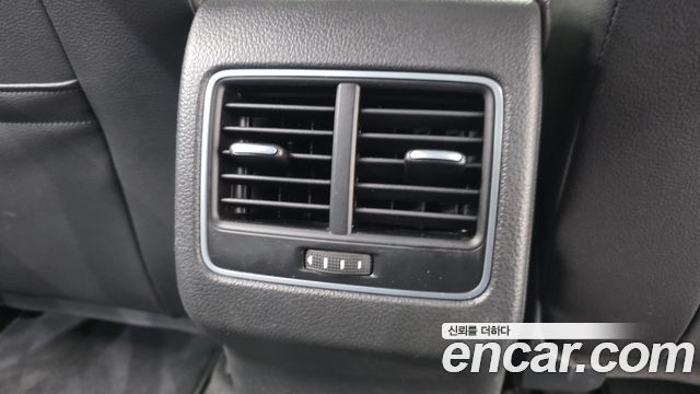 Volkswagen Passat 2015 — photo 18