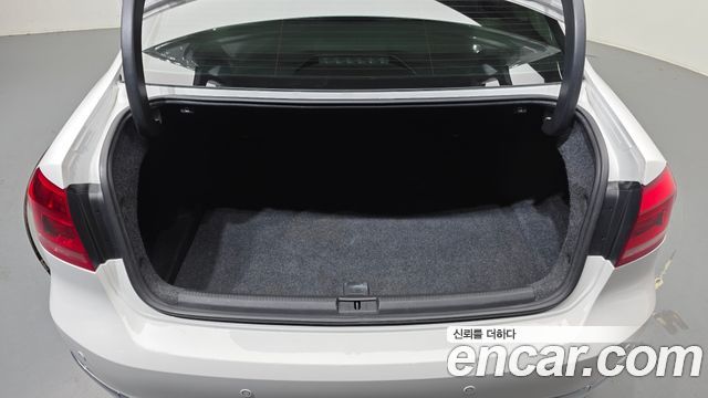 Volkswagen Passat 2015 — photo 20