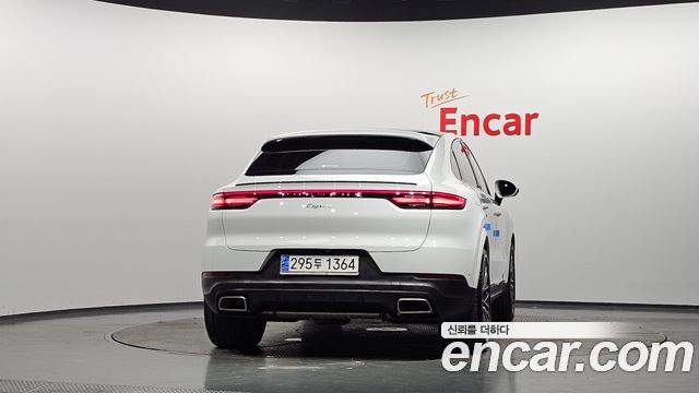 Porsche Cayenne 2021 — photo 4