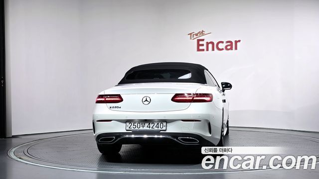 Mercedes-Benz E-Class 2018 — photo 4