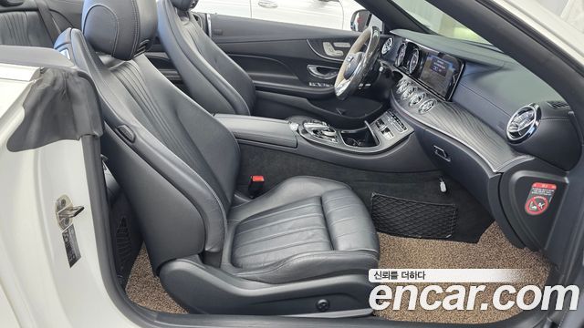 Mercedes-Benz E-Class 2018 — photo 11