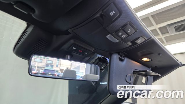 Mercedes-Benz E-Class 2018 — photo 17