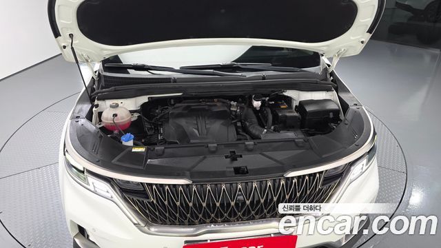 Kia Canival 2023 — photo 6