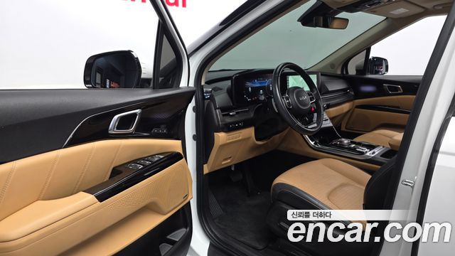 Kia Canival 2023 — photo 13