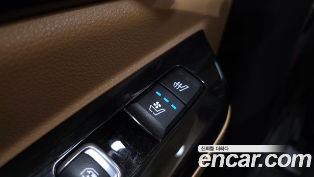 Kia Canival 2023 — photo 34