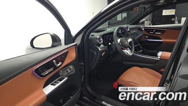 Mercedes-Benz GLC-Class 2025 — photo 10