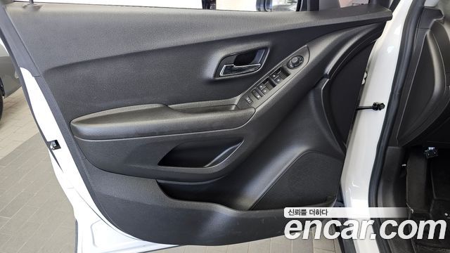 Chevrolet Korea Trax 2021 — photo 14